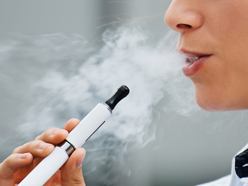 Opter pour la e-cigarette : fonctionnement, gestes, composition
